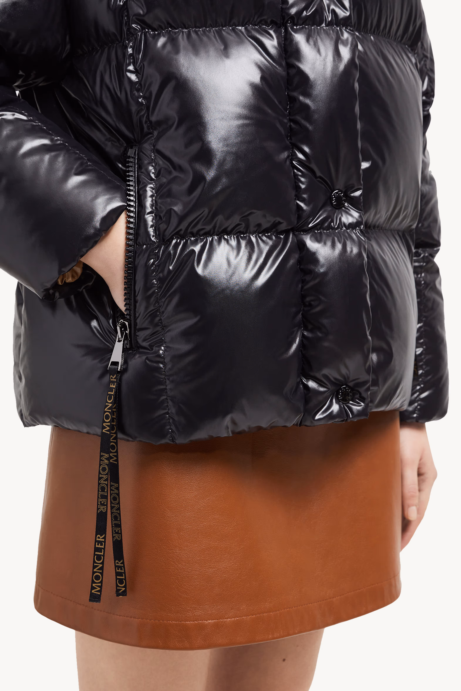 Parana Hooded Short Down Jacket Women Black Moncler 6